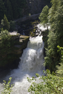 Le Saut du Doubs : vue plongeante depuis la rive gauche. © Région Bourgogne-Franche-Comté, Inventaire du patrimoine Le Saut du Doubs : vue plongeante depuis la rive gauche. © Région Bourgogne-Franche-Comté, Inventaire du patrimoine