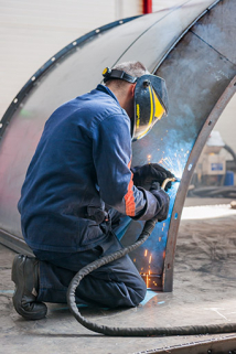 Opération de soudage. © Région Bourgogne-Franche-Comté, Inventaire du patrimoine