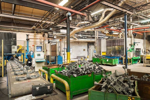 Atelier de parachèvement. Ligne robotisée. © Région Bourgogne-Franche-Comté, Inventaire du patrimoine