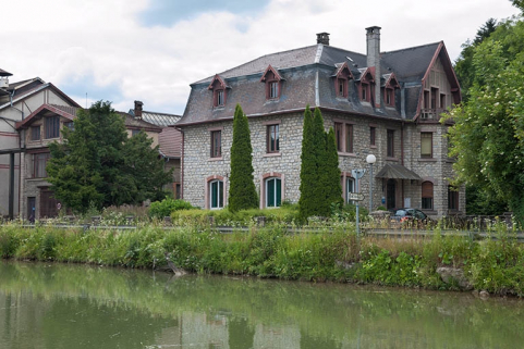 Demeure patronale (actuellement bureaux) vue depuis l'est. © Région Bourgogne-Franche-Comté, Inventaire du patrimoine