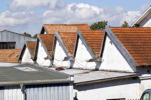 Toits en shed de l'atelier de fabrication à l'ouest du bâtiment Bourgeois. © Région Bourgogne-Franche-Comté, Inventaire du patrimoine Toits en shed de l'atelier de fabrication à l'ouest du bâtiment Bourgeois. © Région Bourgogne-Franche-Comté, Inventaire du patrimoine
