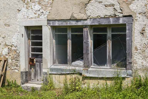 Logement d'ouvriers : baies de la façade latérale gauche. © Région Bourgogne-Franche-Comté, Inventaire du patrimoine