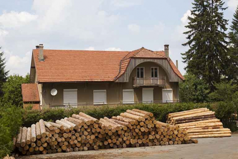 Façade antérieure, depuis la scierie Buliard au sud-est. © Région Bourgogne-Franche-Comté, Inventaire du patrimoine