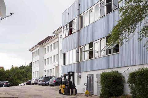 Ateliers de 1952 et 1970-1971, vus de l'entrée. © Région Bourgogne-Franche-Comté, Inventaire du patrimoine