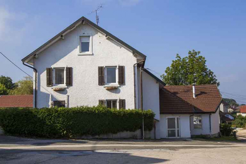 Logement patronal : façade latérale droite. © Région Bourgogne-Franche-Comté, Inventaire du patrimoine Logement patronal : façade latérale droite. © Région Bourgogne-Franche-Comté, Inventaire du patrimoine