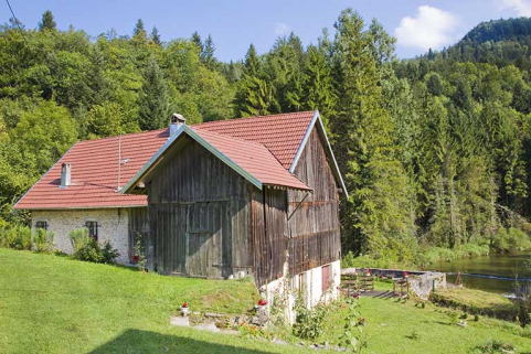 Scierie : façades antérieure et latérale droite. © Région Bourgogne-Franche-Comté, Inventaire du patrimoine