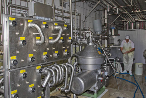 Panneaux de gestion des flux de liquide. © Région Bourgogne-Franche-Comté, Inventaire du patrimoine Panneaux de gestion des flux de liquide. © Région Bourgogne-Franche-Comté, Inventaire du patrimoine