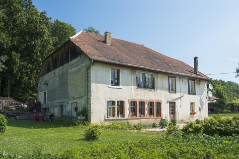 Façades antérieure et latérale gauche. © Région Bourgogne-Franche-Comté, Inventaire du patrimoine Façades antérieure et latérale gauche. © Région Bourgogne-Franche-Comté, Inventaire du patrimoine