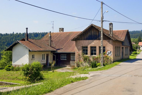 Vue d'ensemble depuis l'est. © Région Bourgogne-Franche-Comté, Inventaire du patrimoine