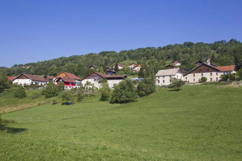 Vue d'ensemble depuis le sud-est. © Région Bourgogne-Franche-Comté, Inventaire du patrimoine
