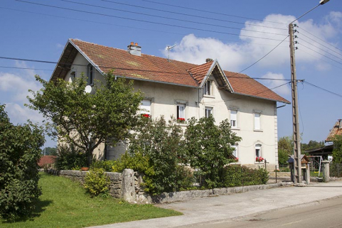 Maison au 14 Grande Rue : façades antérieure et latérale gauche. © Région Bourgogne-Franche-Comté, Inventaire du patrimoine