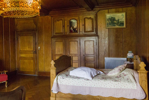 Partie sud : ancien salon ("poêle") transformé en chambre à coucher. © Région Bourgogne-Franche-Comté, Inventaire du patrimoine