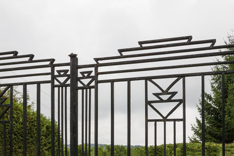 Grille près de l'atelier de 1930. © Région Bourgogne-Franche-Comté, Inventaire du patrimoine