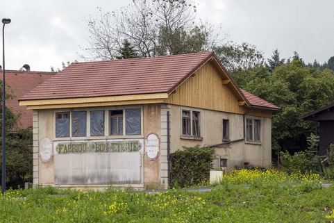 Usine, de trois quarts droite. © Région Bourgogne-Franche-Comté, Inventaire du patrimoine Usine, de trois quarts droite. © Région Bourgogne-Franche-Comté, Inventaire du patrimoine