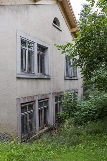 Usine : façade postérieure, de trois quarts gauche. © Région Bourgogne-Franche-Comté, Inventaire du patrimoine Usine : façade postérieure, de trois quarts gauche. © Région Bourgogne-Franche-Comté, Inventaire du patrimoine