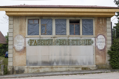 Usine : façade antérieure. © Région Bourgogne-Franche-Comté, Inventaire du patrimoine Usine : façade antérieure. © Région Bourgogne-Franche-Comté, Inventaire du patrimoine