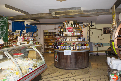Intérieur de l'ancien atelier de fabrication. © Région Bourgogne-Franche-Comté, Inventaire du patrimoine Intérieur de l'ancien atelier de fabrication. © Région Bourgogne-Franche-Comté, Inventaire du patrimoine