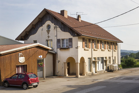 Nouvelle fromagerie : façade antérieure, de trois quarts gauche. © Région Bourgogne-Franche-Comté, Inventaire du patrimoine