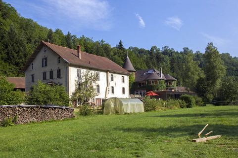 Vue d'ensemble du site, depuis le sud-est. © Région Bourgogne-Franche-Comté, Inventaire du patrimoine