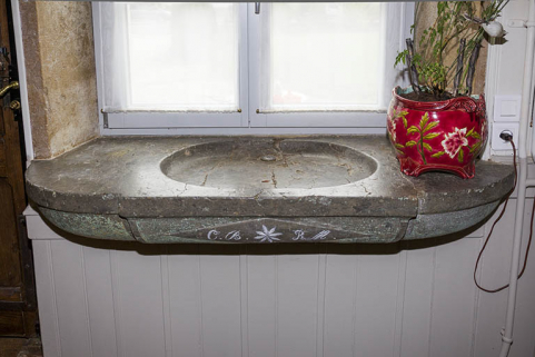 Pierre d'évier. © Région Bourgogne-Franche-Comté, Inventaire du patrimoine