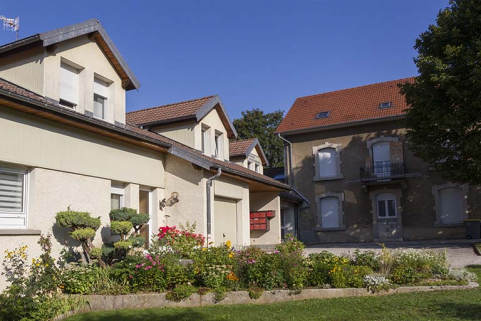 Ateliers de fabrication et logement (façade latérale gauche). © Région Bourgogne-Franche-Comté, Inventaire du patrimoine