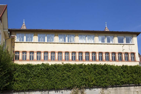 Usine : façade antérieure (sud), depuis la rue du Mont. Seuls les deux étages carrés sont visibles. © Région Bourgogne-Franche-Comté, Inventaire du patrimoine Usine : façade antérieure (sud), depuis la rue du Mont. Seuls les deux étages carrés sont visibles. © Région Bourgogne-Franche-Comté, Inventaire du patrimoine