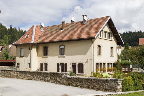 Façades postérieure et latérale gauche. © Région Bourgogne-Franche-Comté, Inventaire du patrimoine