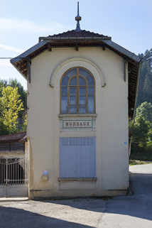 Bureau et laboratoire. © Région Bourgogne-Franche-Comté, Inventaire du patrimoine