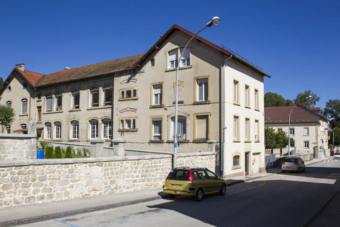 Aile ouest : façade occidentale, vue de trois quarts droite. © Région Bourgogne-Franche-Comté, Inventaire du patrimoine