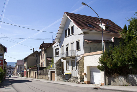 Vue d'ensemble, depuis le nord-est. © Région Bourgogne-Franche-Comté, Inventaire du patrimoine Vue d'ensemble, depuis le nord-est. © Région Bourgogne-Franche-Comté, Inventaire du patrimoine