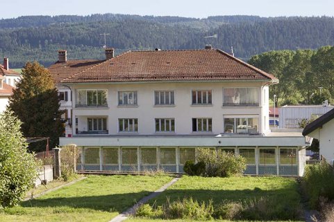 Façade postérieure, de trois quarts droite. © Région Bourgogne-Franche-Comté, Inventaire du patrimoine