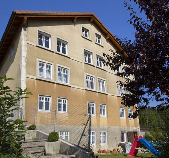Façade postérieure, de trois quarts gauche. © Région Bourgogne-Franche-Comté, Inventaire du patrimoine