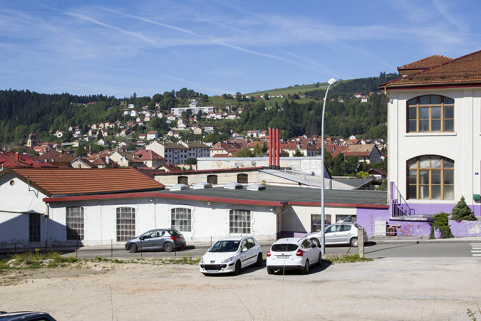 Bâtiments sud : façade antérieure, de trois quarts droite. © Région Bourgogne-Franche-Comté, Inventaire du patrimoine