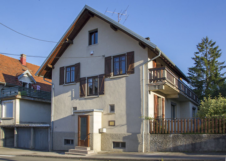 Façades antérieure et latérale droite. © Région Bourgogne-Franche-Comté, Inventaire du patrimoine