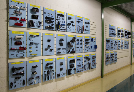 Site récent : panneaux de présentation des produits fabriqués. © Région Bourgogne-Franche-Comté, Inventaire du patrimoine