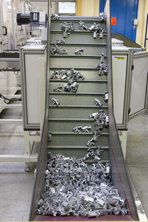 Site récent : convoyeur de l'atelier d'injection zamak. © Région Bourgogne-Franche-Comté, Inventaire du patrimoine