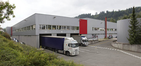 Site récent : atelier et magasin industriel, rue Fontaine l'Epine. © Région Bourgogne-Franche-Comté, Inventaire du patrimoine