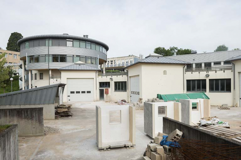 Vue sur la tour et les ateliers depuis l'est. © Région Bourgogne-Franche-Comté, Inventaire du patrimoine