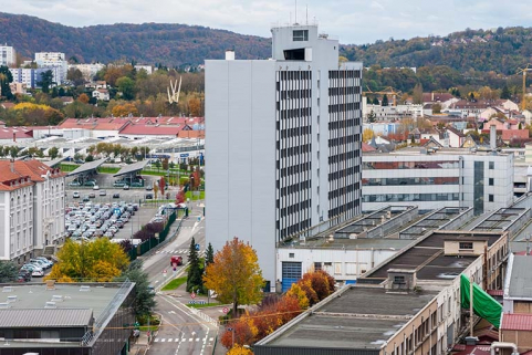 Partie ouest du site et Building Ouest. © Région Bourgogne-Franche-Comté, Inventaire du patrimoine Partie ouest du site et Building Ouest. © Région Bourgogne-Franche-Comté, Inventaire du patrimoine
