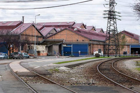 Atelier d'emboutissage depuis le nord-est. © Région Bourgogne-Franche-Comté, Inventaire du patrimoine Atelier d'emboutissage depuis le nord-est. © Région Bourgogne-Franche-Comté, Inventaire du patrimoine