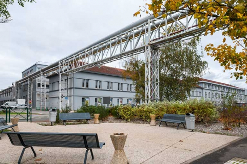 Immeuble dit des Grands bureaux vu de trois quarts gauche. © Région Bourgogne-Franche-Comté, Inventaire du patrimoine Immeuble dit des Grands bureaux vu de trois quarts gauche. © Région Bourgogne-Franche-Comté, Inventaire du patrimoine