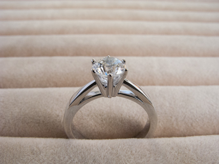 Exemple de production : solitaire. © Région Bourgogne-Franche-Comté, Inventaire du patrimoine