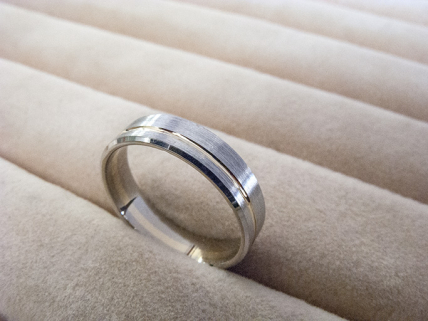 Exemple de production : alliance bimétallique. © Région Bourgogne-Franche-Comté, Inventaire du patrimoine