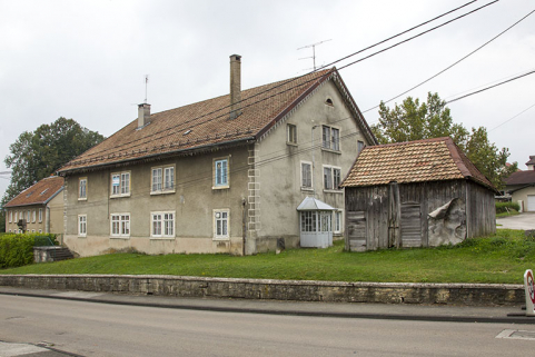 Un immeuble de 1892 : atelier d'horlogerie de Louis et Léon Feuvrier puis de Robert Bessot (16 Grande Rue). © Région Bourgogne-Franche-Comté, Inventaire du patrimoine Un immeuble de 1892 : atelier d'horlogerie de Louis et Léon Feuvrier puis de Robert Bessot (16 Grande Rue). © Région Bourgogne-Franche-Comté, Inventaire du patrimoine
