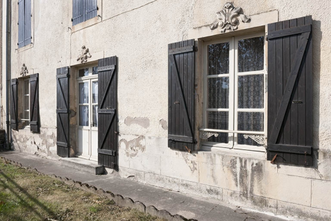 Façade antérieure : le rez-de-chaussée. © Région Bourgogne-Franche-Comté, Inventaire du patrimoine