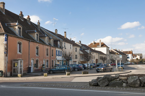 Place du Général de Gaulle. © Région Bourgogne-Franche-Comté, Inventaire du patrimoine Place du Général de Gaulle. © Région Bourgogne-Franche-Comté, Inventaire du patrimoine