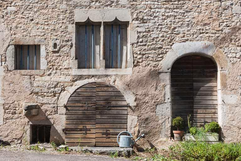 Détail des baies d'une maison de la partie est de la rue © Région Bourgogne-Franche-Comté, Inventaire du patrimoine