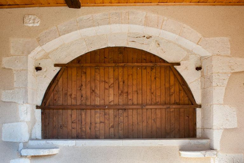 Porche donnant sur la rue Ménans © Région Bourgogne-Franche-Comté, Inventaire du patrimoine
