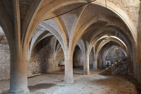 Vue générale de la cave voutée sur croisées d'ogives © Région Bourgogne-Franche-Comté, Inventaire du patrimoine