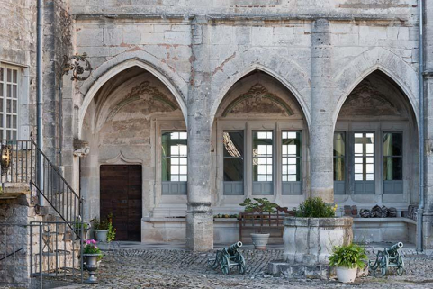Les trois arcs brisés de la galerie © Région Bourgogne-Franche-Comté, Inventaire du patrimoine